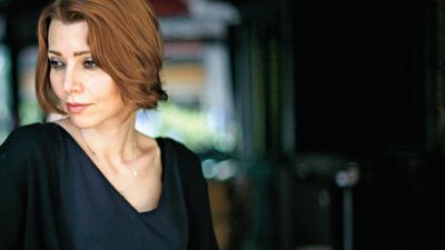 Elif Şafak: "Kendi tüylerimi yolmayı seviyorum!"