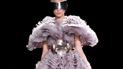 Alexander McQueen 2012 Sonbahar Kış defilesi...