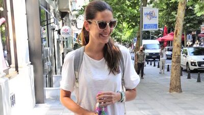 Korel "Hakime hanım" oldu!