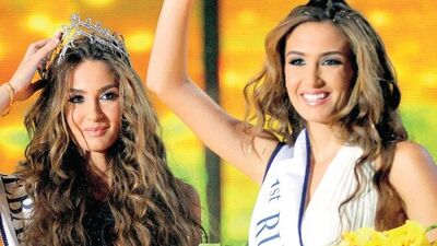 Lübnan'ın en güzeli ikizler!