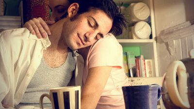 Sarılmak da artık parayla!