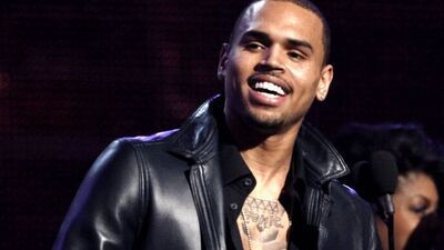 Rihanna'dan çıkıp yenisine gitti!