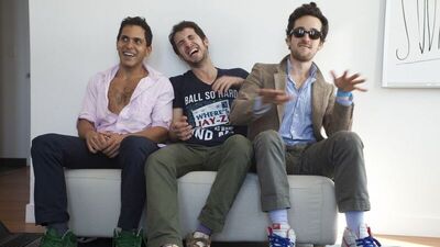 Rap tercümesiyle milyoner oldular!