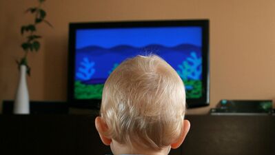 "3 yaşından küçüklere televizyon yasaklanmalı!"