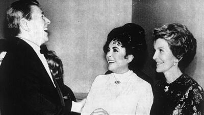 Rol için 15'inde Reagan'la yatmış!