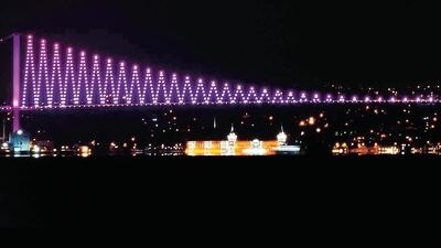 Meme kanserine "pembe köprü" desteği!