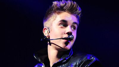 "Justin kredi kartımı çaldı ve onunla..."