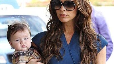 Bir giydiğini bir daha giymeyen bebek!