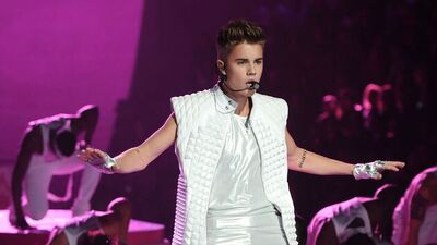 Eşcinsellere seks oyuncağı oldu!