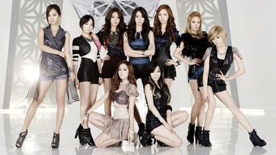 Koreli kızlar Lady Gaga'ya karşı!