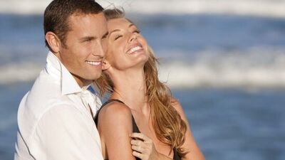 Kadın hangi yaşta nasıl bir erkek ister?