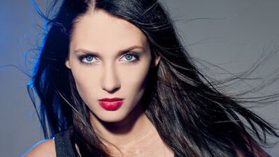 Kış mevsiminde mat renk ruj kullanmanın incelikleri!