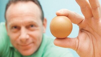 Top gibi yuvarlak yumurta 265 TL!