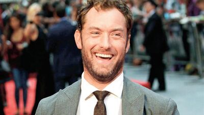 Jude Law: Karenin'in dinginliğini ve dindarlığını sevdim!