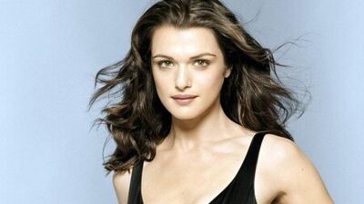 Rachel kötü kız olmayı sevdi!