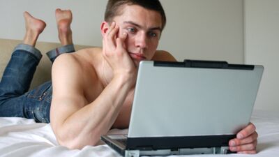 Porno izlemeyen tek bir erkek yok!