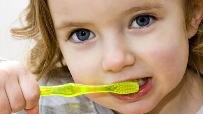 Sömestr'da diş bakımını ihmal etmeyin!