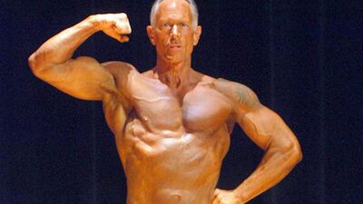 60'lık eski başkan vücut şampiyonu!