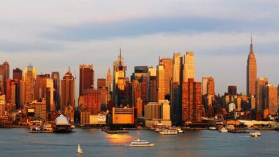 A﻿rmağan Portakal'ın ilk kişisel sergisi