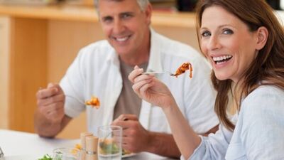 Öğle yemeklerinin şişmanlatma nedenleri!