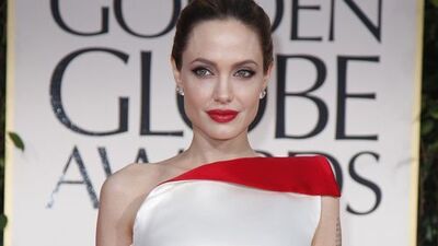 Mücevher parasıyla kızlara okul yaptırdı!