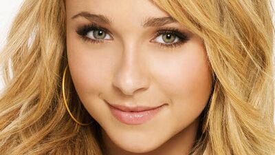 Hayden Panettiere hangi markanın yüzü oldu?