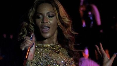 30 bin Swarovski'yi 600 saatte işlediler!