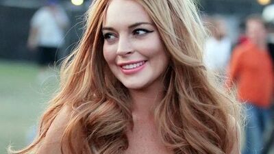 Parasız Lindsay'e milyonluk sevgili!