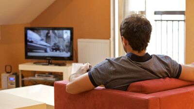 Çok fazla televizyon izlemek sperm sayısını düşürüyor!