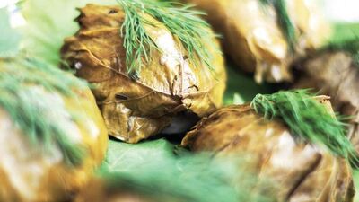 Asma yapraklı enginar dolması