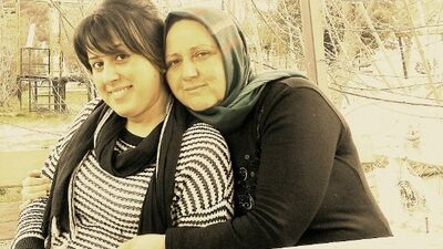 Dünyalar güzeli annem...