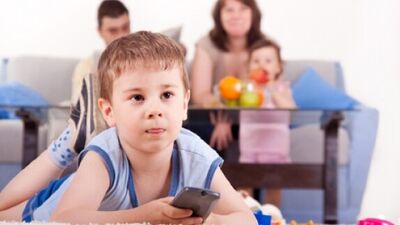 Ekran bağımlılığı madde bağımlılığı kadar tehlikeli!