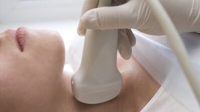 Tiroid nodülleri kadınlarda erkeklerden 4 kat fazla görülüyor