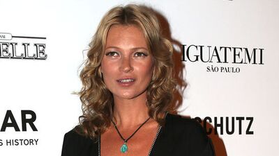 Photoshop' un üstüne yattı!