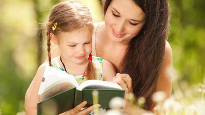 Çocuğunuzla birlikte kitap okumanın eğlenceli yolları