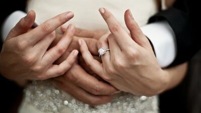 Ünlüler ve alyansları...