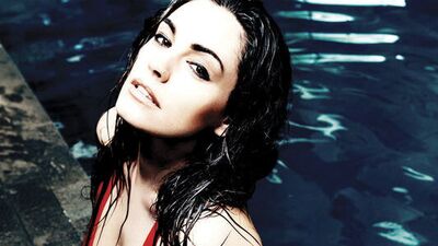 Uğruna şiirler yazılan bir kadınım!