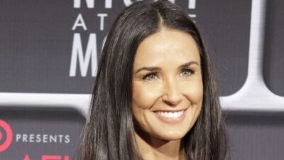 Boşanmak için servet istiyor!