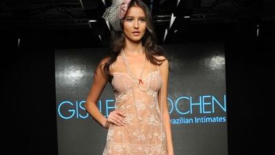 İç çamaşırı tasarladı!