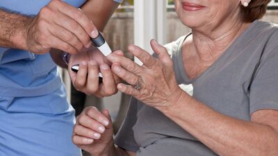 Diyabet hastaları oruç tutabilir mi?