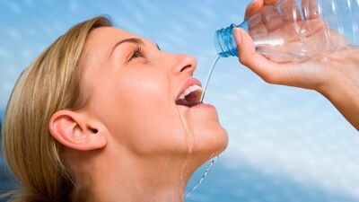 İftardan sahura kadar düzenli su içerek böbrek sağlığınızı koruyabilirsiniz!