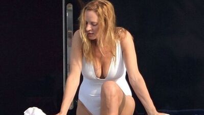 Eski günlerini arattı