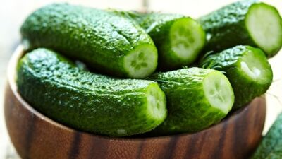 Menopoz bunalttığında salatalıkla ferahlayın!