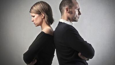 Boşanmış anne babanın çocuğu olmak!