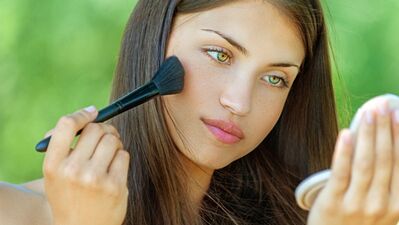 Allık fırçası nasıl temizlenir?