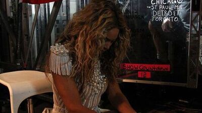 Türk bayrağı önünde dua!