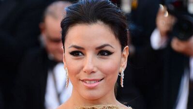 Yeni sevgilisiyle çok mutlu!