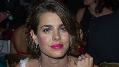 Charlotte'un karnı ortaya çıktı