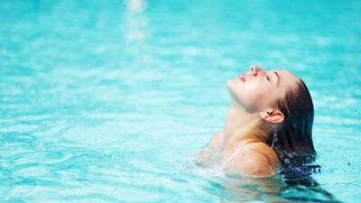 Deniz ve havuzda kulak sağlığına dikkat!