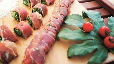 Rokalı proşütto ruloları...